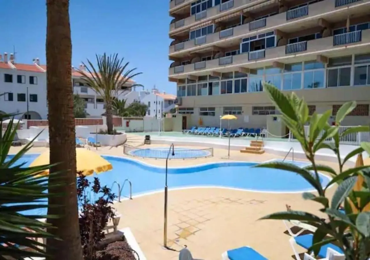 Central 2Bedroom 200M From Beach location